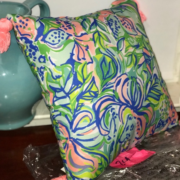 Lilly Pulitzer Other - NIB Lily Pulitzer Decorative 16 x 16 pillow